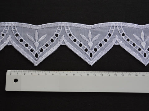 nach Maß Borte Landhausstil weiß Höhe 6cm Scheibengardine nach Maß Borte Landhausstil weiß Höhe 6cm Scheibengardine