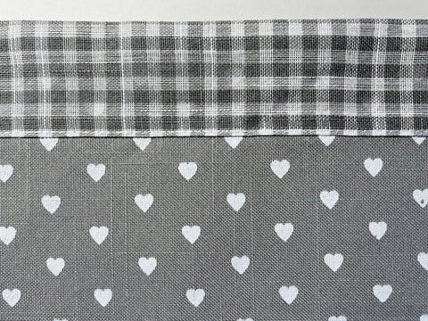 Scheibengardine Landhaus grau Herz HxB 48x140cm