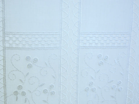 nach Maß Scheibengardine bestickt weiß Ranke Höhe 23/45/60cm Bistro Hardanger